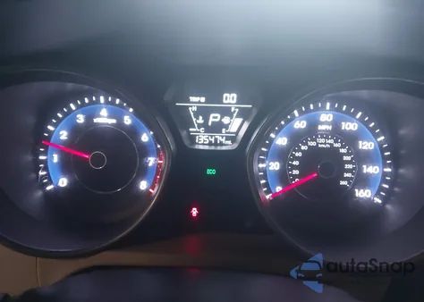 2015 Hyundai Elantra Se z USA, uszkodzony, nr VIN 5NPDH4AE4FH577511